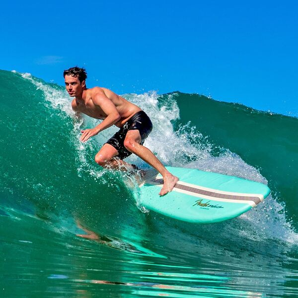 Fender x Wavestorm Collaboration Planche de surf de 2,4 m | Deck supérieur graphique avec fond lisse haute densité | Pour enfants et adultes | Construction en mousse avec accessoires | Ensemble laisse