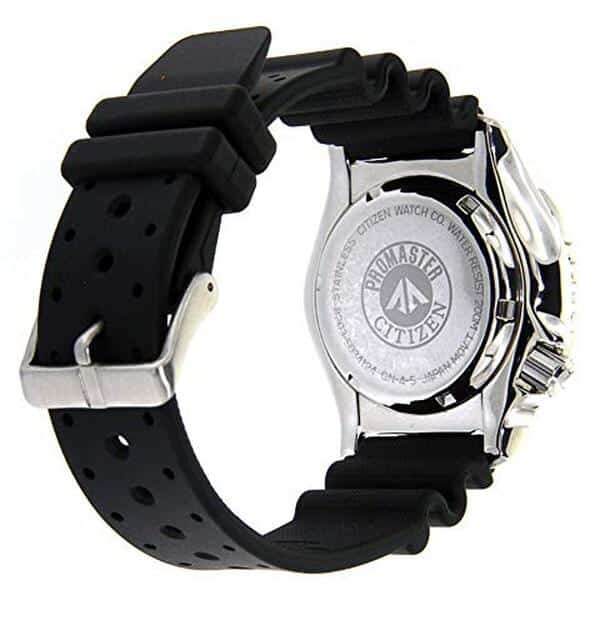 Découvrez notre test complet de la montre homme Citizen NY0040-09EE automatique : style, fonctionnalité et performances analysés pour choisir le modèle parfait.