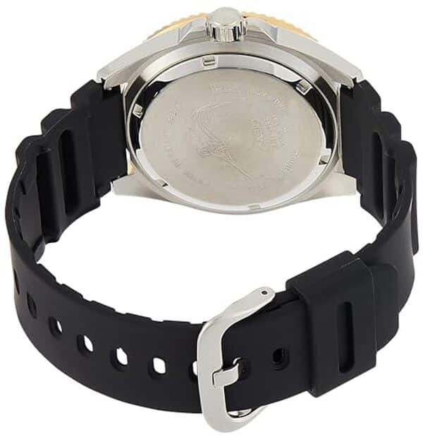 Découvrez notre analyse détaillée de la Casio MDV106-1AV, une montre de plongée pour homme en acier inoxydable. Explorez ses caractéristiques, sa robustesse et son style unique pour les passionnés de plongée.