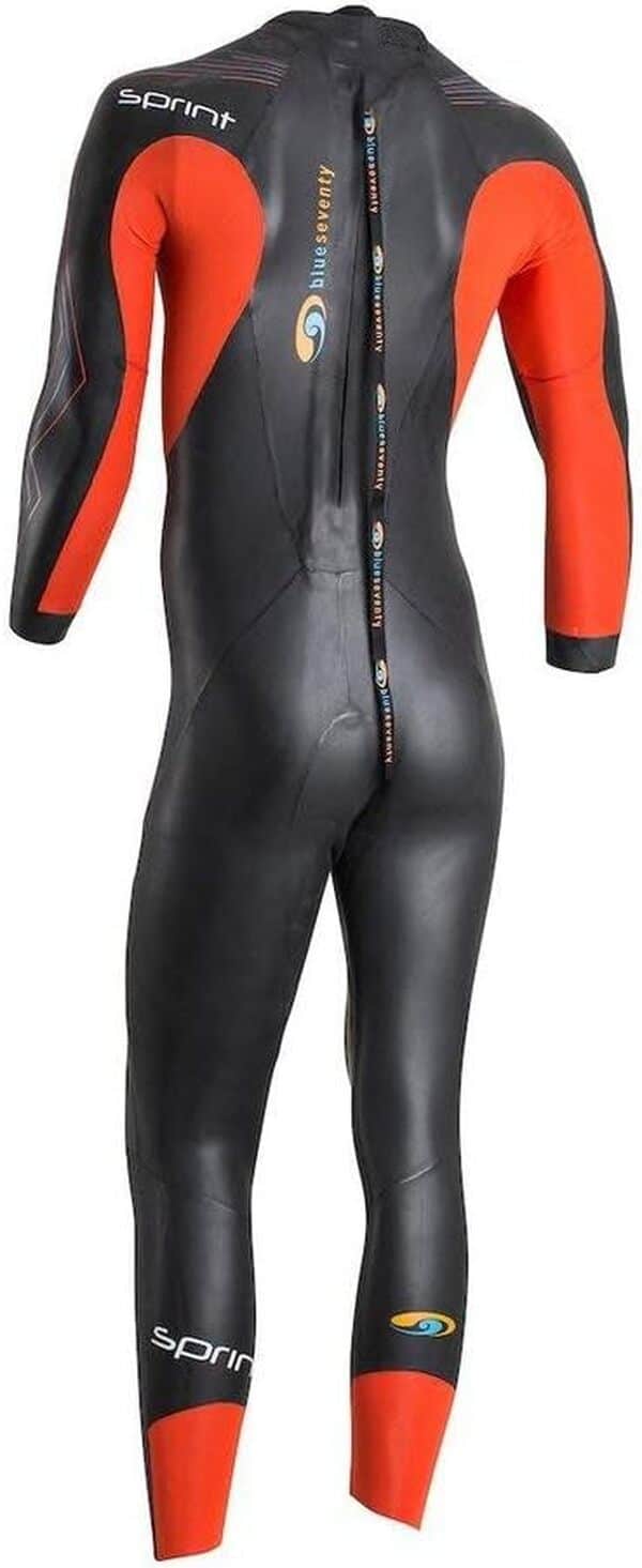 Découvrez notre analyse complète de la combinaison de plongée Sprint Blueseventy pour homme, taille XS : performance, confort et rapport qualité-prix dévoilés dans notre test détaillé