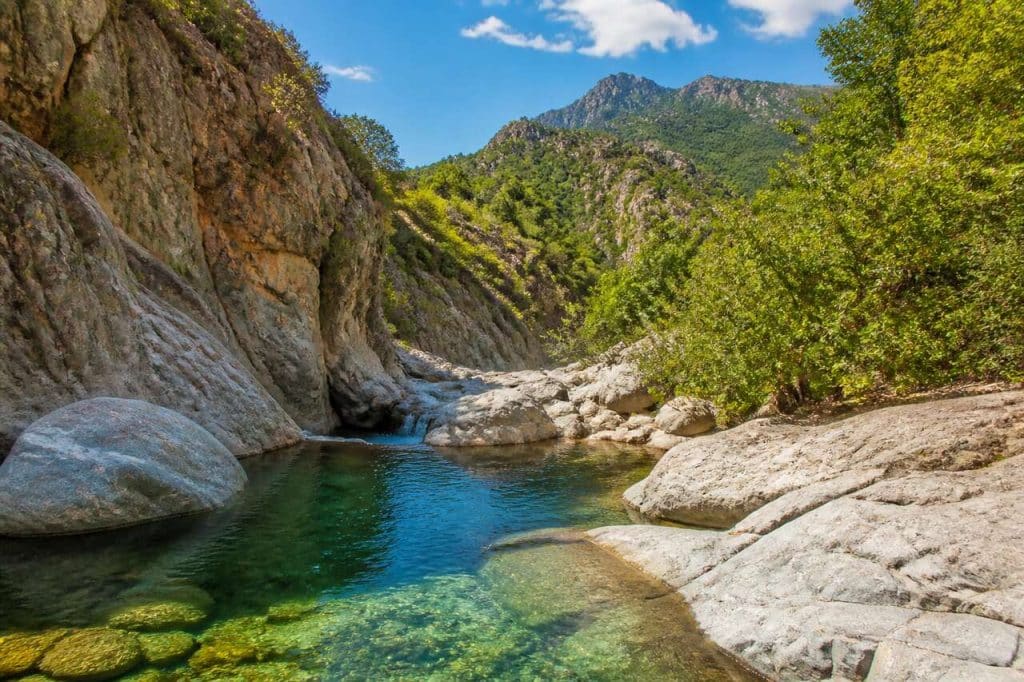 Canyoning à Argelès : guide complet pour une aventure en pleine nature