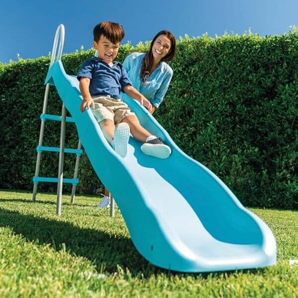 Découvrez notre test détaillé du toboggan XXL Intex : caractéristiques, avantages et avis pour créer l'aire de jeu idéale pour vos enfants. 