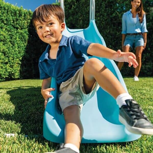 Découvrez notre test détaillé du toboggan Intex 44106 : longueur exceptionnelle, sécurité et plaisir garanti pour toute la famille cet été.