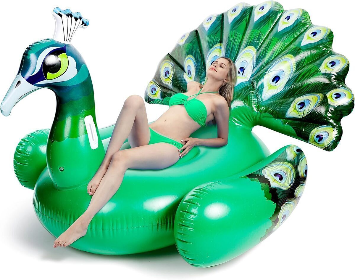Avis sur le radeau paon géant Joyin : décoration et détente aquatique