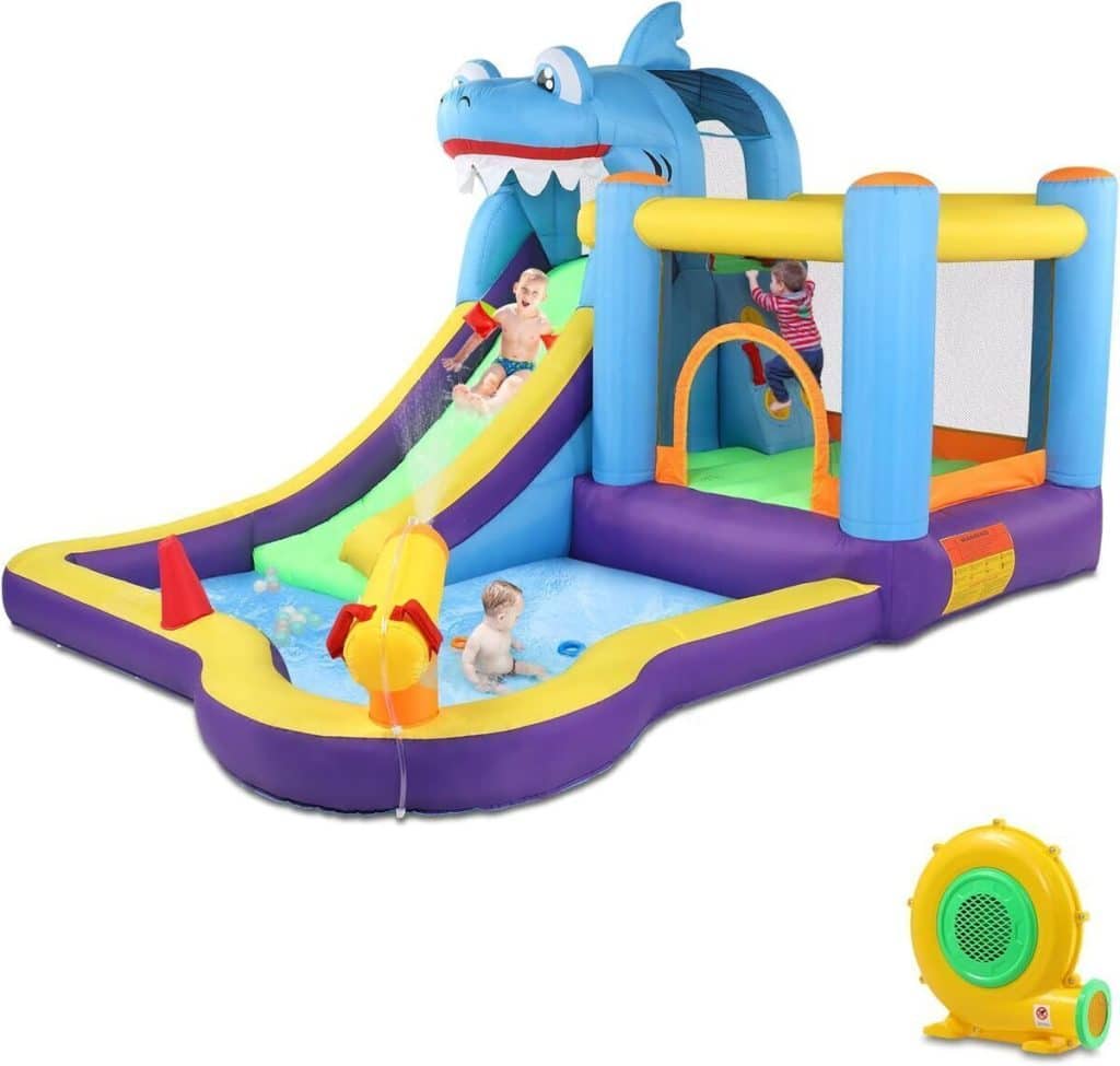 Test du château gonflable Leadzm thème requin pour enfants