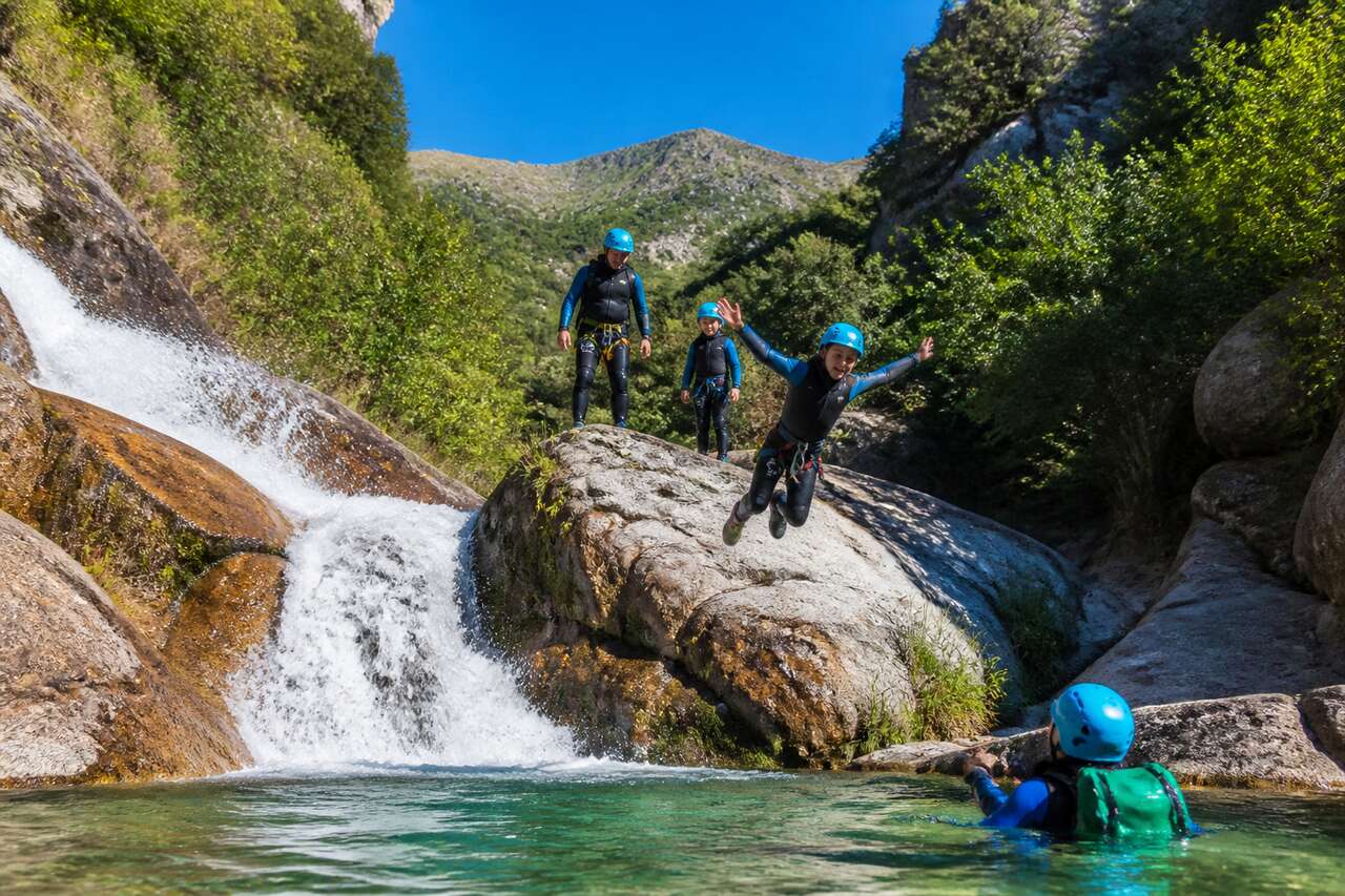 Canyoning en famille dans les Pyrénées-Orientales