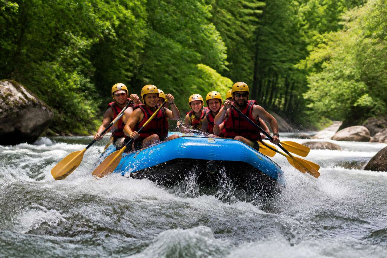 Rafting : définition et origine du mot « raft » Rafting : définition et origine du mot « raft »