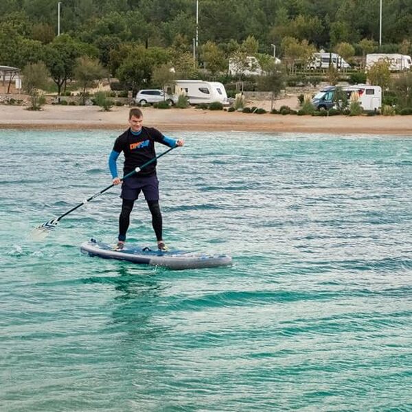 Découvrez notre test détaillé du paddle gonflable Campsup Sup Gladiator Origin 10'6 : performances, stabilité et polyvalence pour tous les niveaux de pratique.