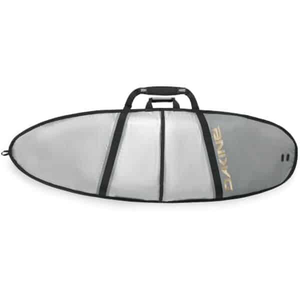 Découvrez notre test complet du sac double Dakine Recon pour planche de surf 2, 1 m : caractéristiques, avantages et avis d'utilisateurs.
